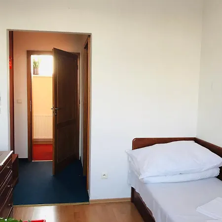 Nostalgia Hotel 2*